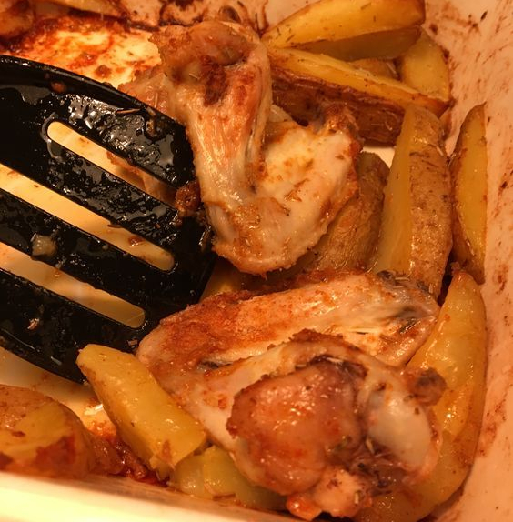 aardappelen met kip uit de oven